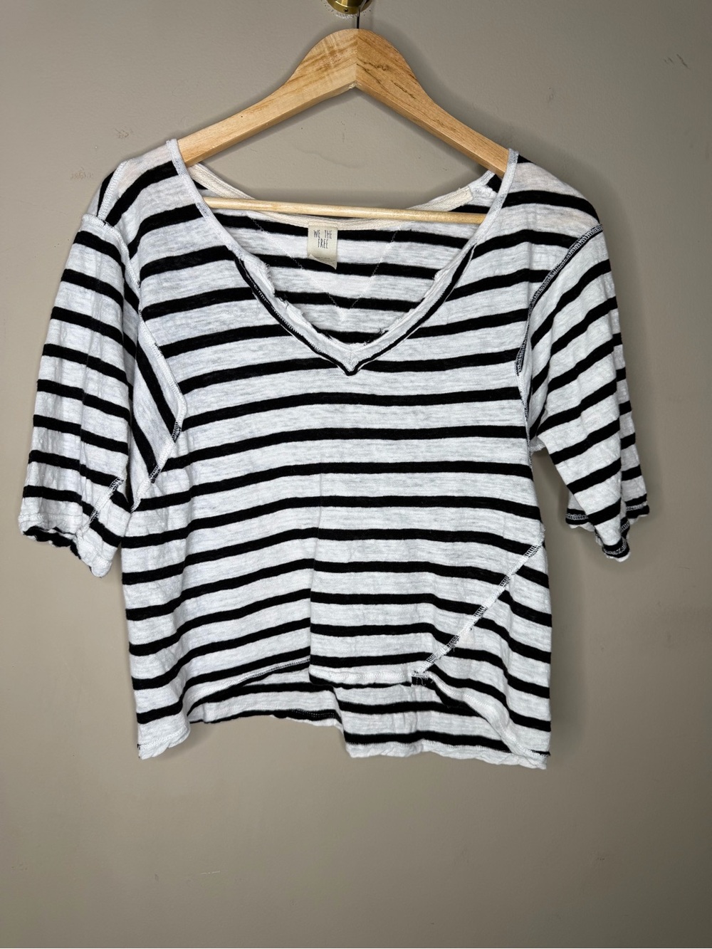 We The Free People Head in the Clouds Linen Blend Stripeed V-Neck Tee Shirt XS